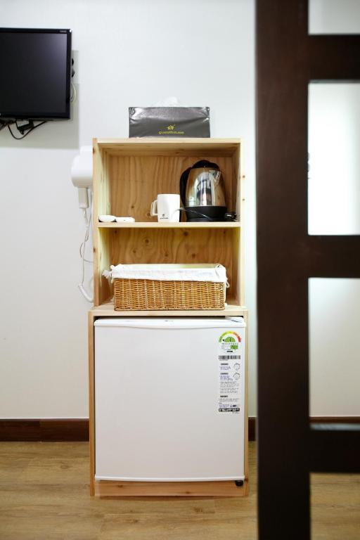 24 Guesthouse Sinchon Hongdae سيول الغرفة الصورة
